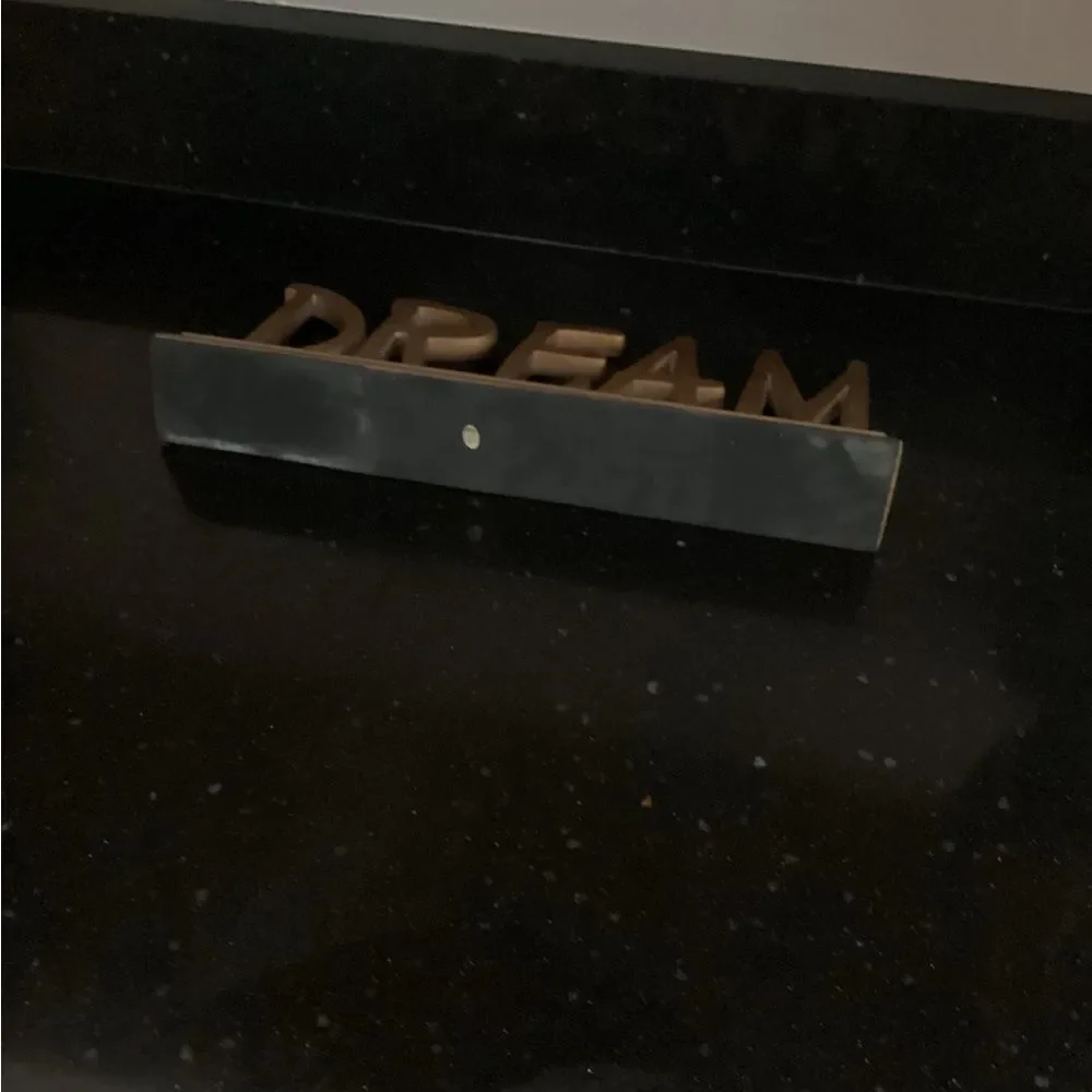GOLD RESIN DREAM SIGN HOME DECOR BEDROOM SLEEP